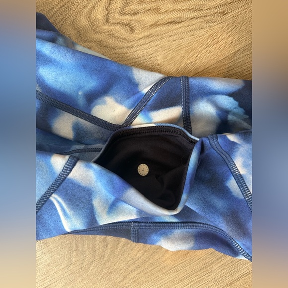 Lululemon Train Times Crop Leggings Mini Blush Blossom Alpine White Size 4 - Picture 6 of 6